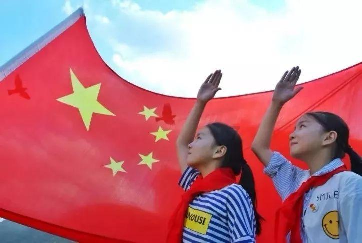 山中访友和以前学过的课文有什么不同游戏画面