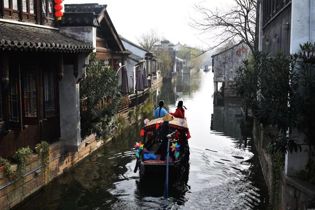 沙漠避难所