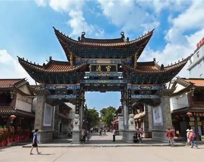 跳动的旋转球